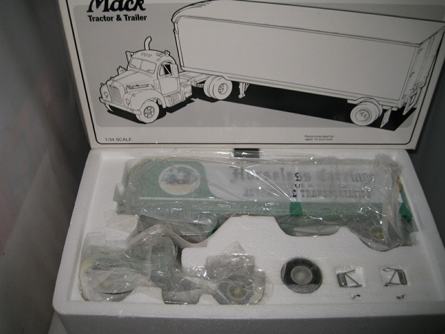 1/34 1St First Gear 1960 Model B-61 Mack Truck Trailer Horseless Carriage 191570