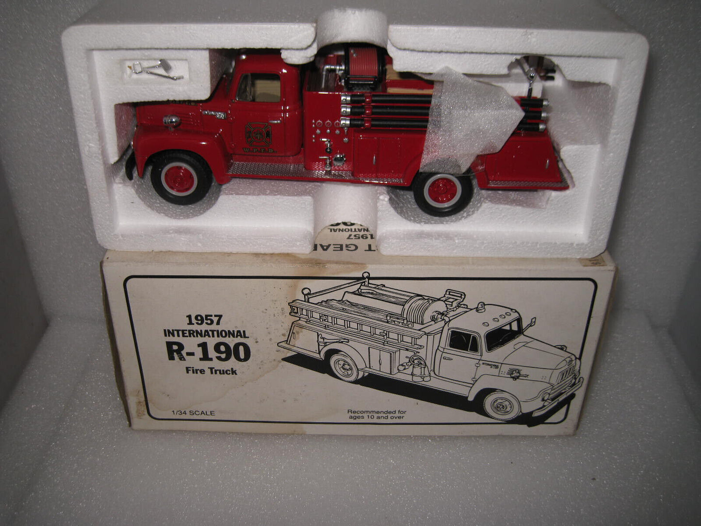 1/34 1St First Gear 1957 International R-190 Fire Truck West Point Damaged Box