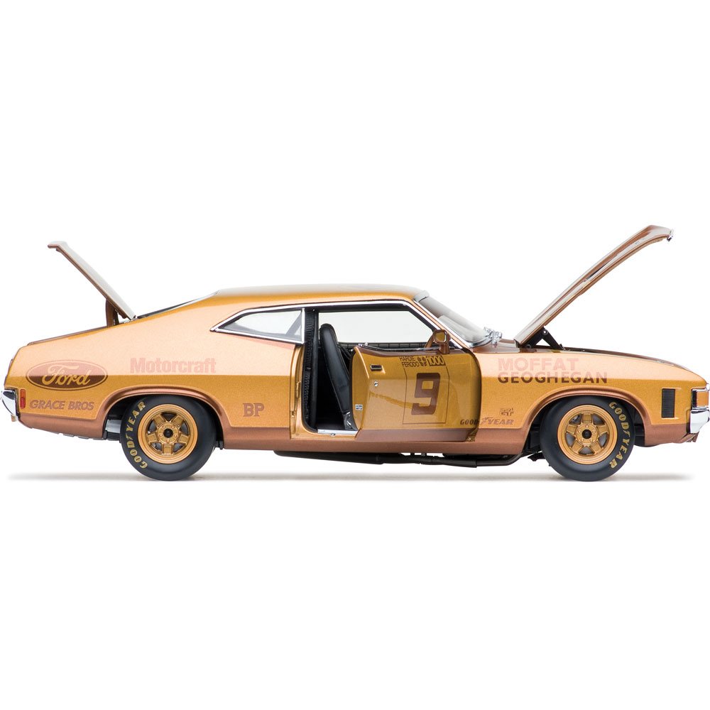 CLASSIC 1/18 FORD XA FALCON GT 1973 BATHURST WINNER GOLD 50th ANNIVERSARY #18823