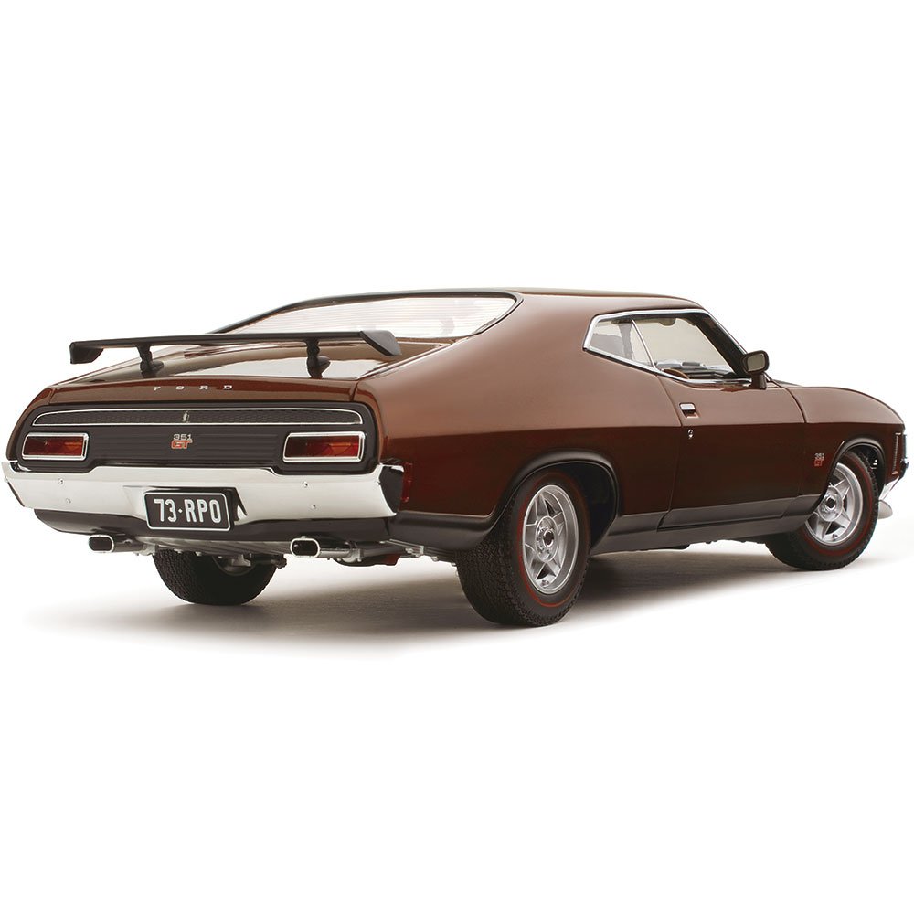CLASSIC 1/18 1972 FORD XA Falcon GT RPO83 Coupe Walnut Glow #18856
