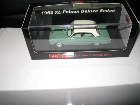 1/43 ACE FORD FALCON XL DELUXE SEDAN 1962 GREEN / WHITE LIMITED EDITION OF 100