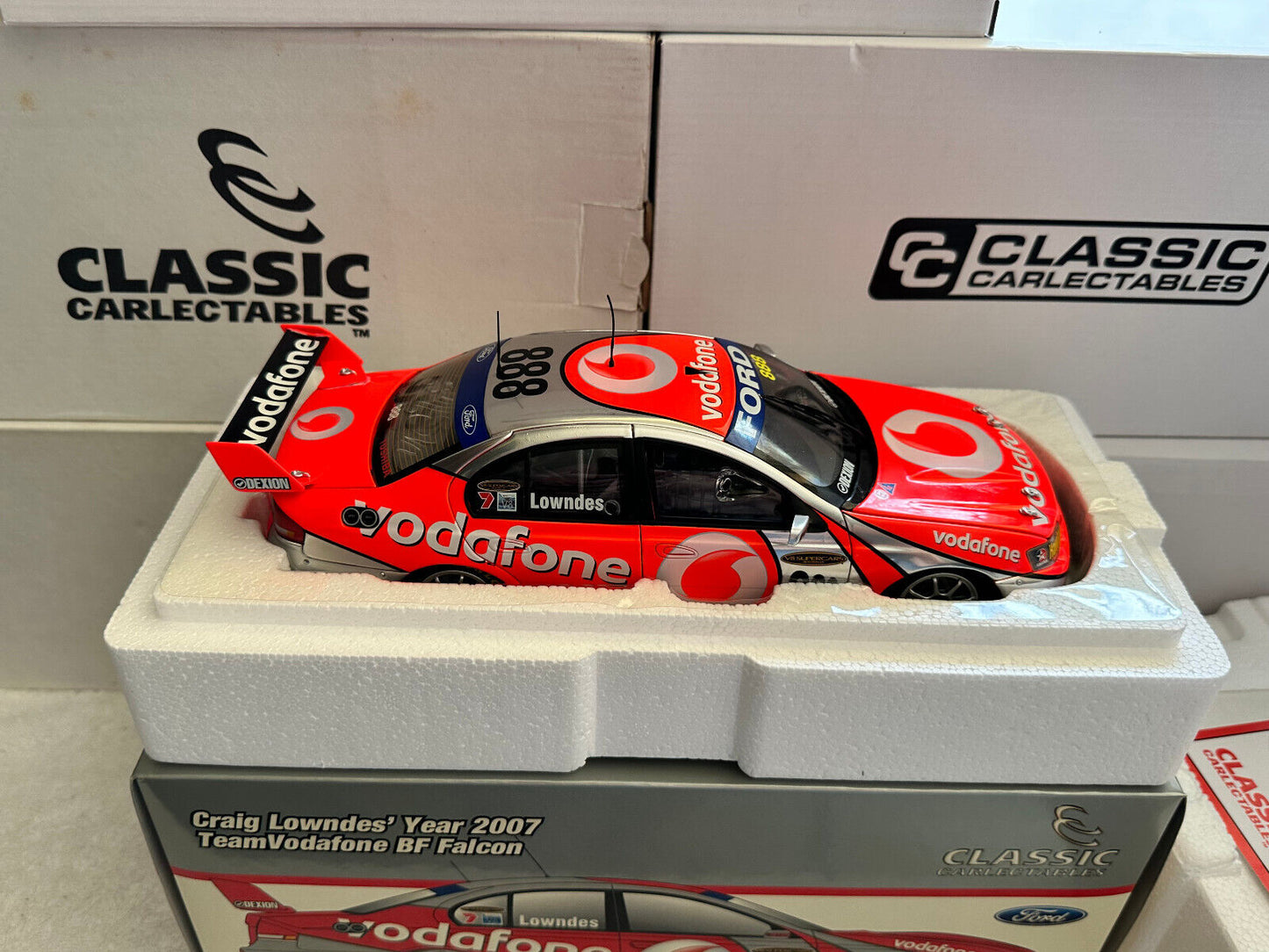 CLASSIC 1/18 FORD BF FALCON 888 2007 CRAIG LOWNDES SEASON CAR V8 SUPER ...