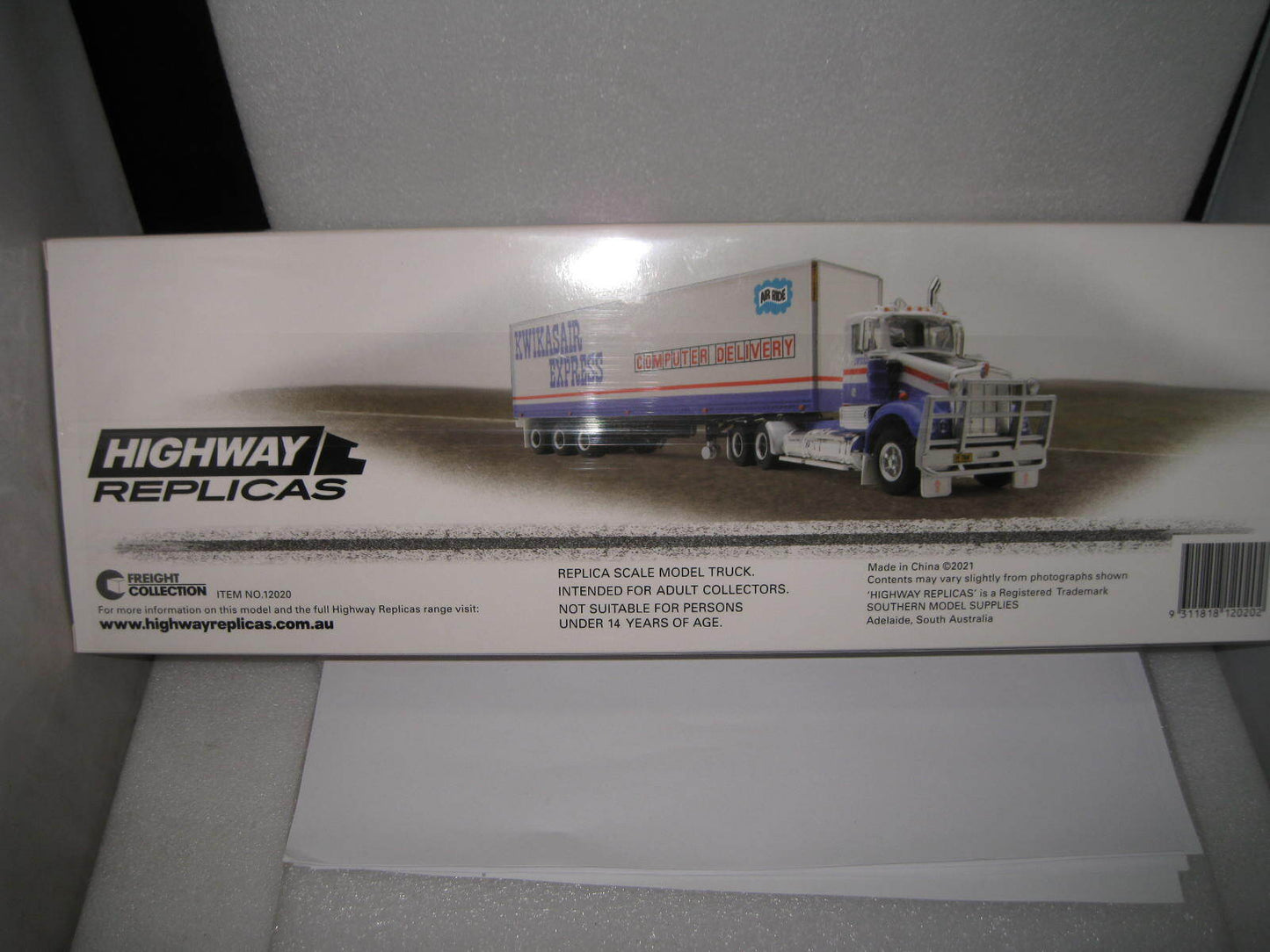 1/64 Highway Replicas Kenworth Semi Truck & Trailer Kwikasair Express  #12020