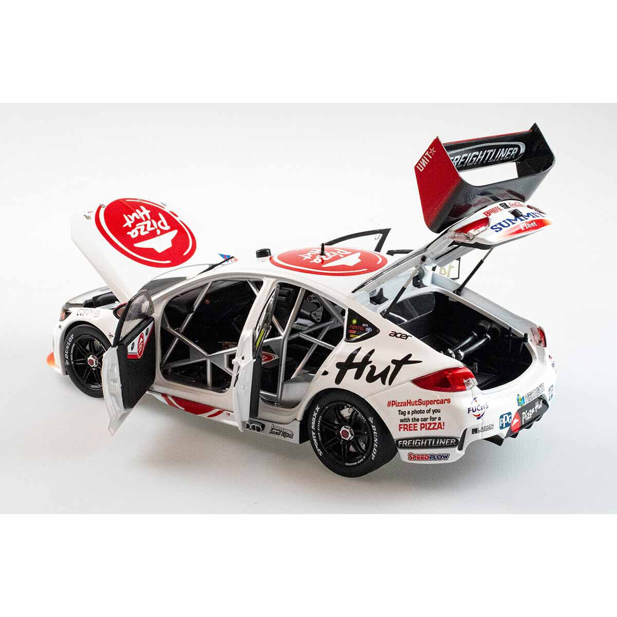 Biante 1/18 Holden Zb Commodore 2021 Townsville Race 16 Todd Hazelwood Pizza Hut