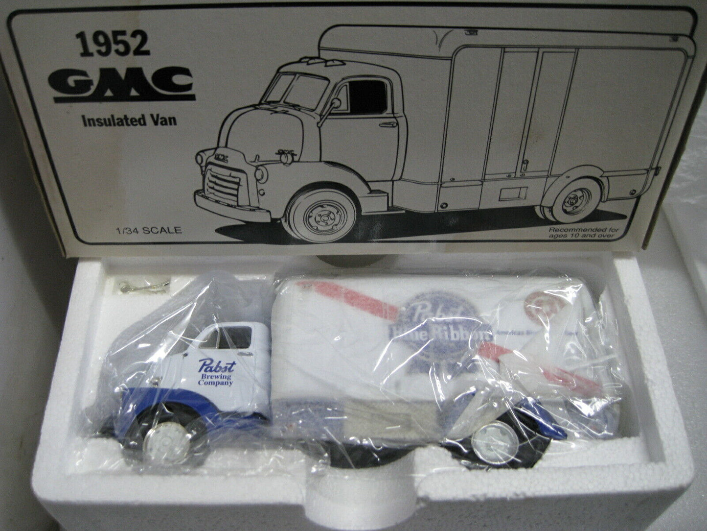 1/34 1St First Gear 1952 Gmc Insulated Van Pabst Blue Ribbon  #20-1226 Old Stock