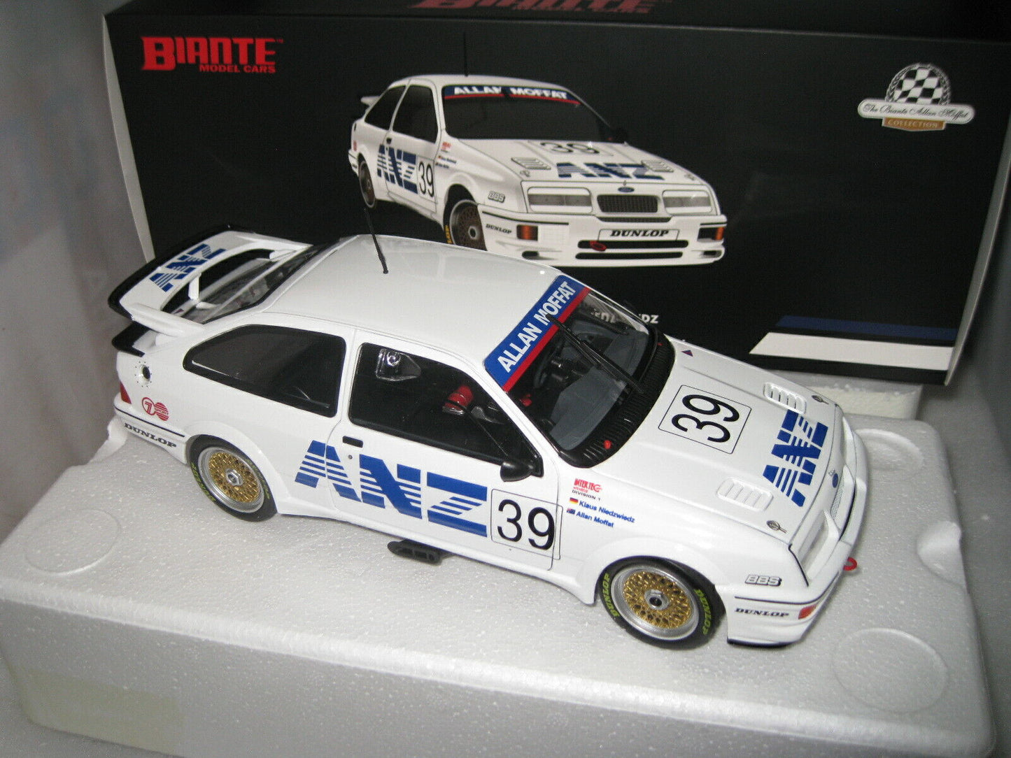 Biante 1/18 Ford Sierra Rs500 #39  Moffat Niedzwiedz 1989 Fuji Inter Tec Winner