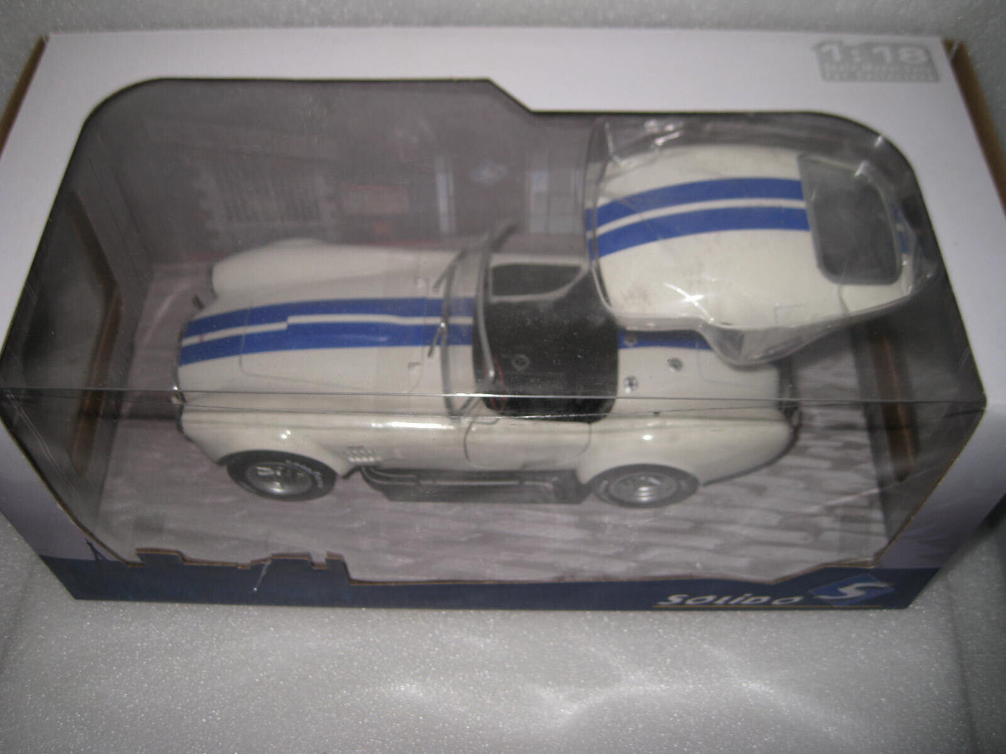 SOLIDO 1/18 1965 Shelby Cobra 427 S/C White Removable Hard Top #S1804906