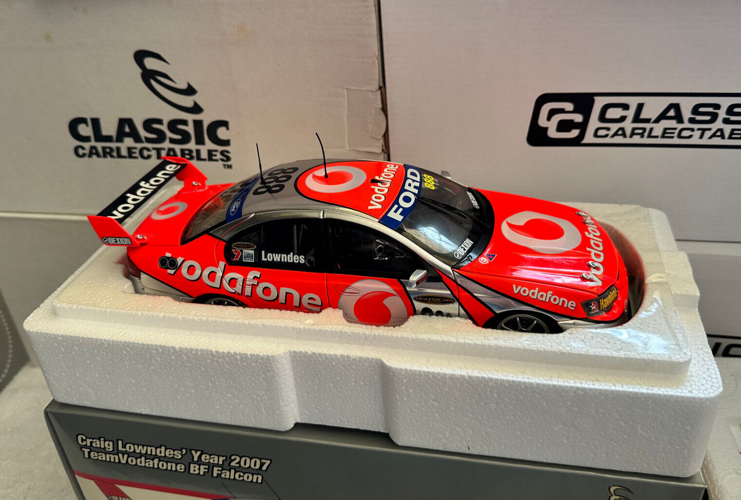 CLASSIC 1/18 FORD BF FALCON 888 2007 CRAIG LOWNDES SEASON CAR V8 SUPER ...