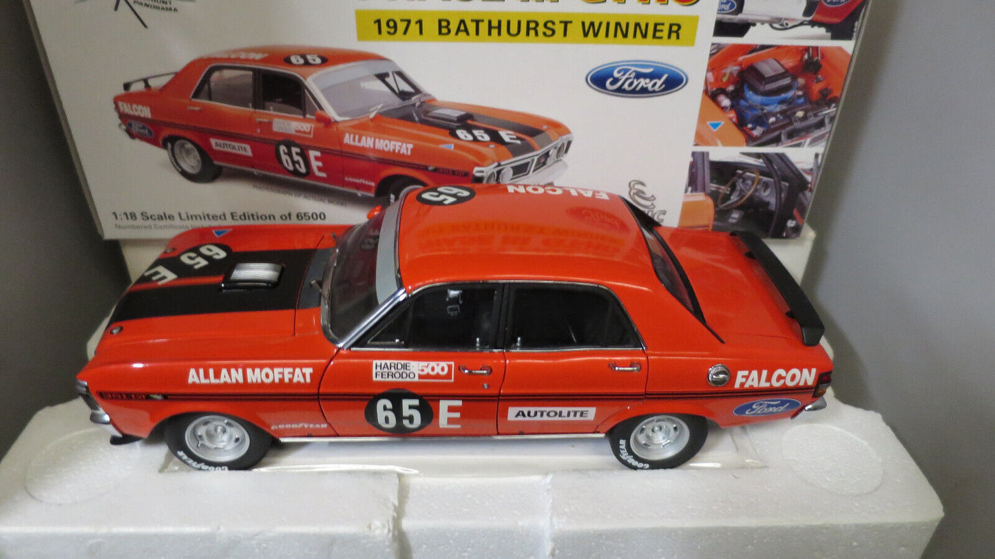 CLASSIC 1/18 FORD XY FALCON GTHO PHASE III 1971 BATHURST WINNER 65E MOFFAT 18229